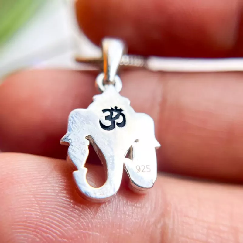 Sri Ganesha Tiny Pendant